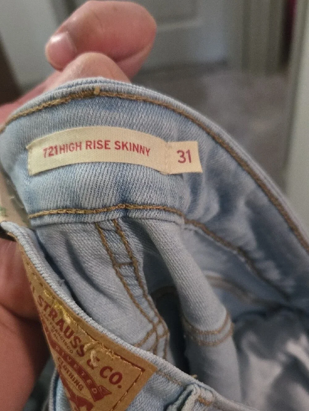 Levi's Women's Light Blue Distressed Skinny Jeans - Picture 9 of 9